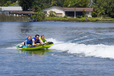 O'Brien Speedster 3 Towable Tube – 3-osobowa platforma do holowania