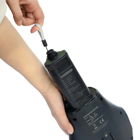 Podwodny silnik elektryczny Spinera PowerFin & Scooter - do nurkowania i desek SUP